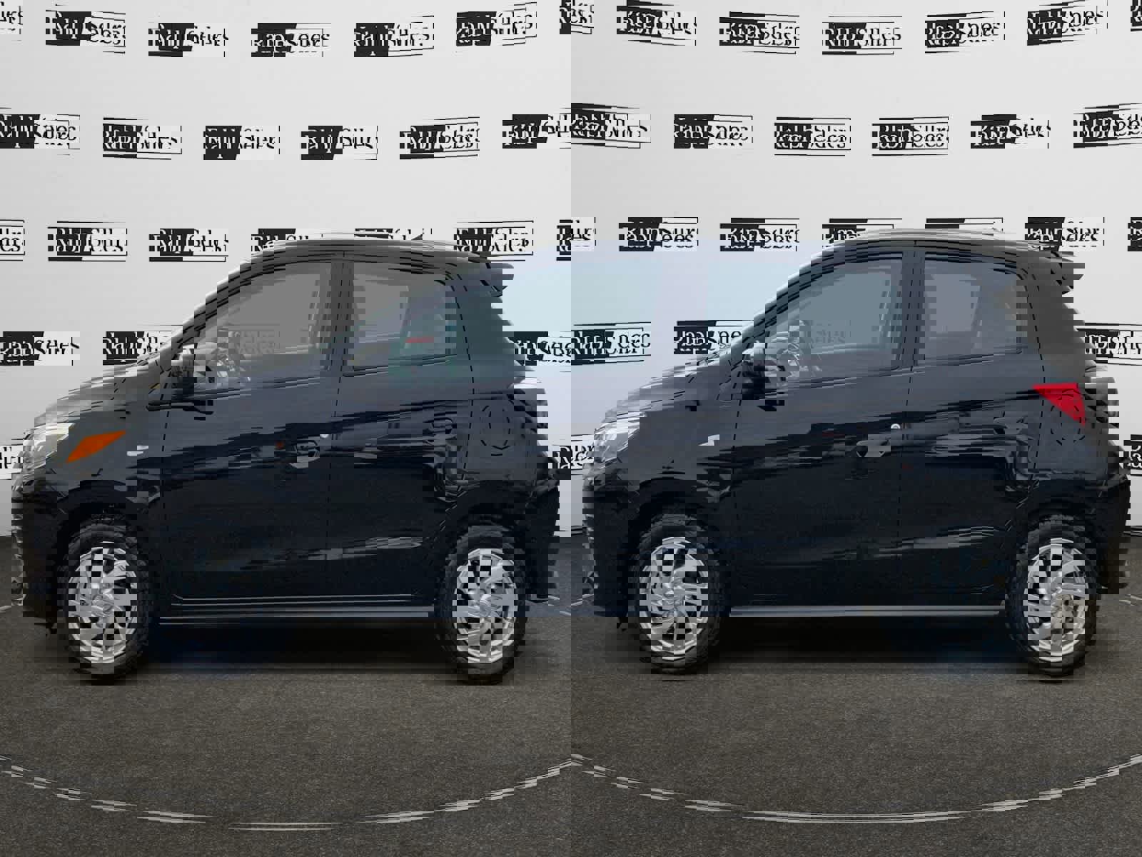 Used 2024 Mitsubishi Mirage LE image 3