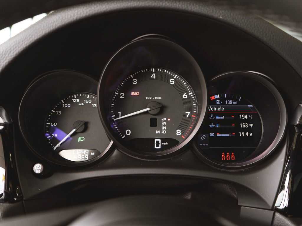 Used 2025 Porsche Macan image 22