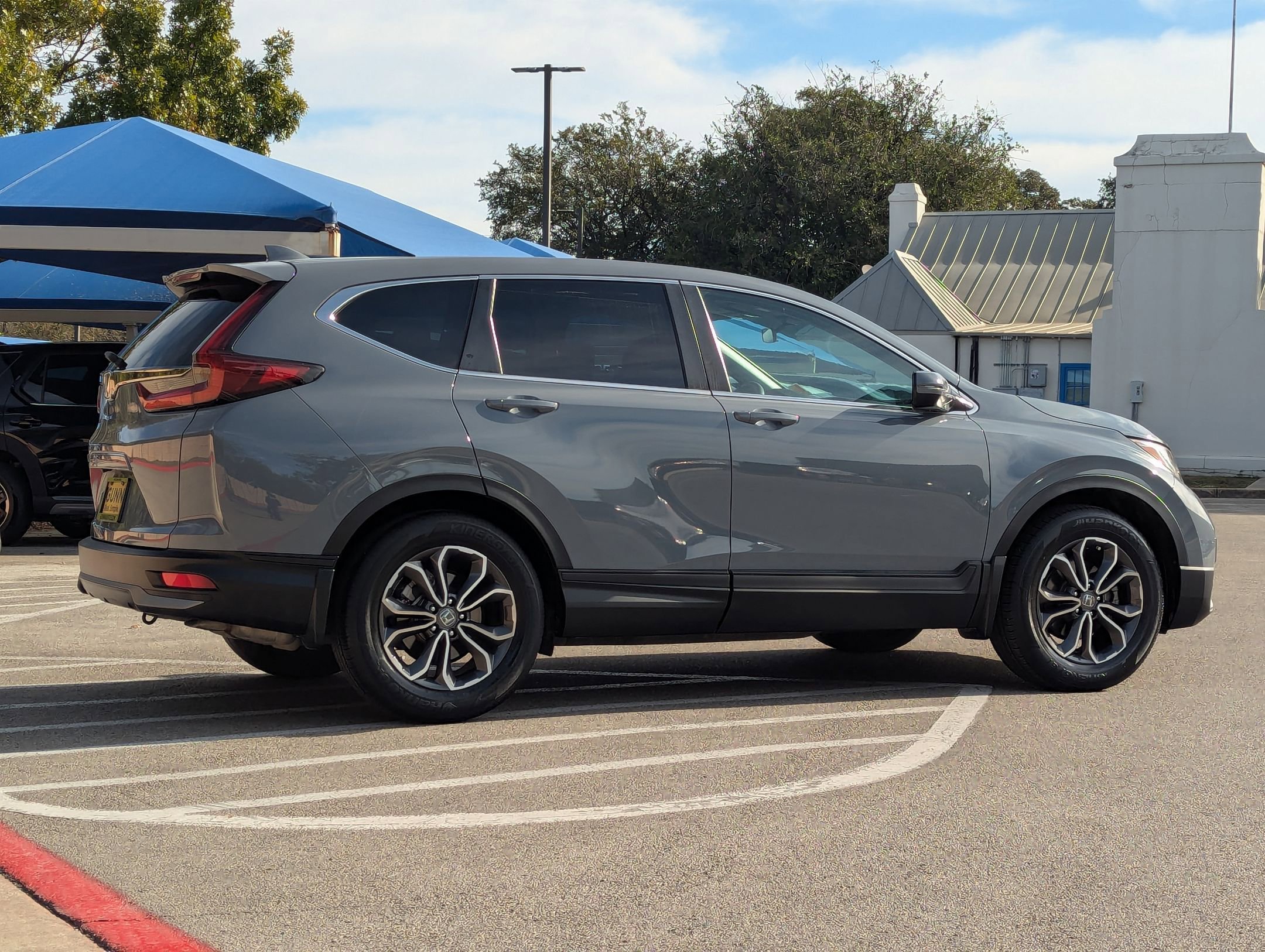 Used 2022 Honda CR-V EX image 4