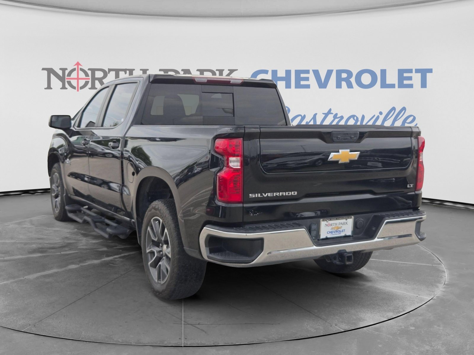 Used 2024 Chevrolet Silverado 1500 LT w/ Texas Edition Plus RWD image 5