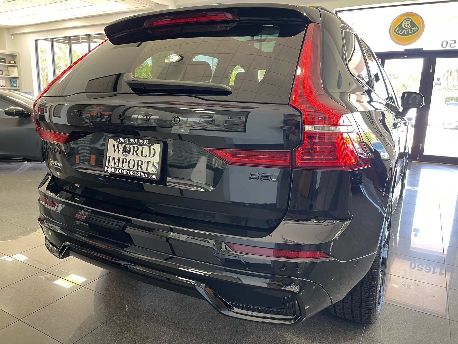 Used 2025 Volvo XC60 B5 Ultra w/ Climate Package AWD/4WD image 18