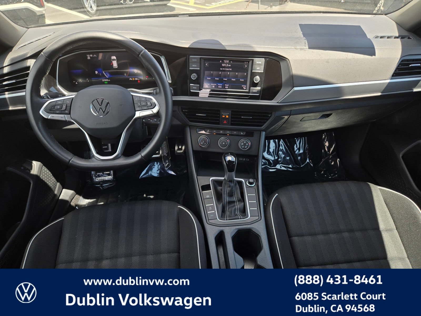 Used 2024 Volkswagen Jetta Sport FWD image 13