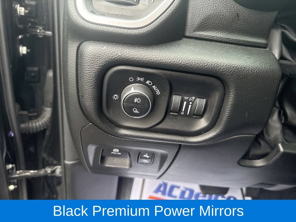 Used 2025 RAM 1500 Big Horn AWD/4WD image 24