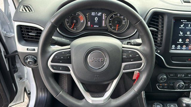 Certified 2022 Jeep Cherokee Latitude w/ Sun & Sound Group AWD/4WD image 15