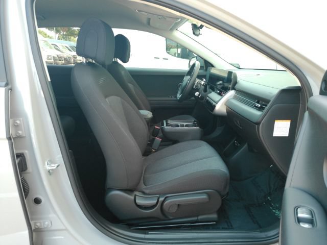 Used 2025 Hyundai Ioniq 5 SE RWD image 21
