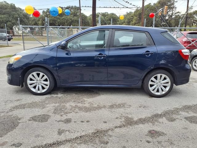 Used 2011 Toyota Matrix FWD image 4