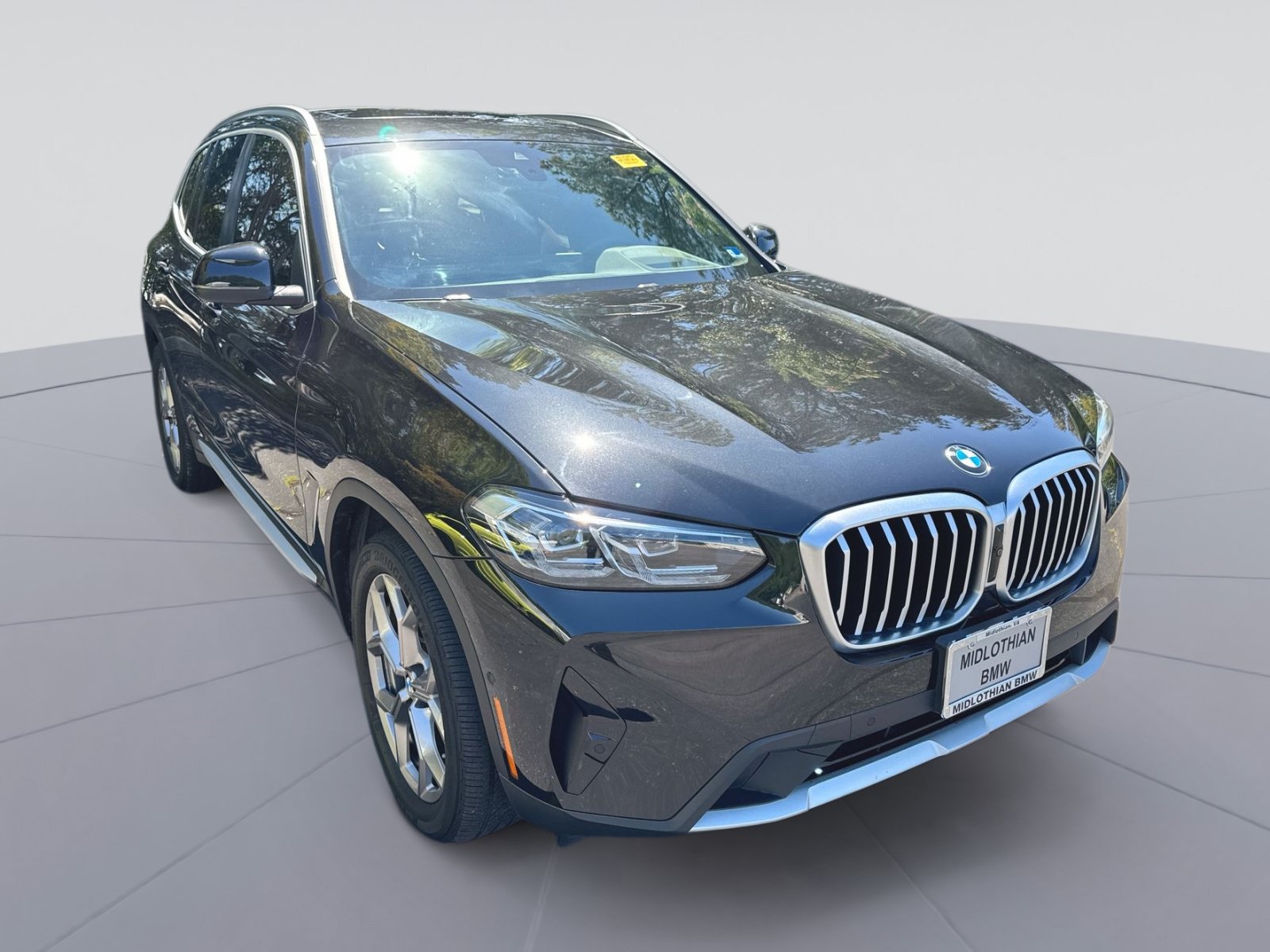 Used 2024 BMW X3 sDrive30i w/ Premium Package RWD image 3