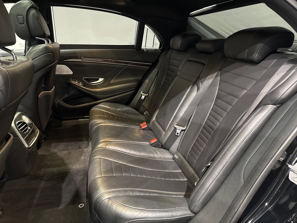 Used 2018 Mercedes-Benz S 560 4MATIC Sedan w/ AMG Line Exterior image 36