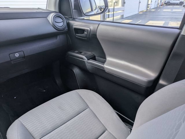 Used 2017 Toyota Tacoma SR w/ SR Convenience Package RWD image 17