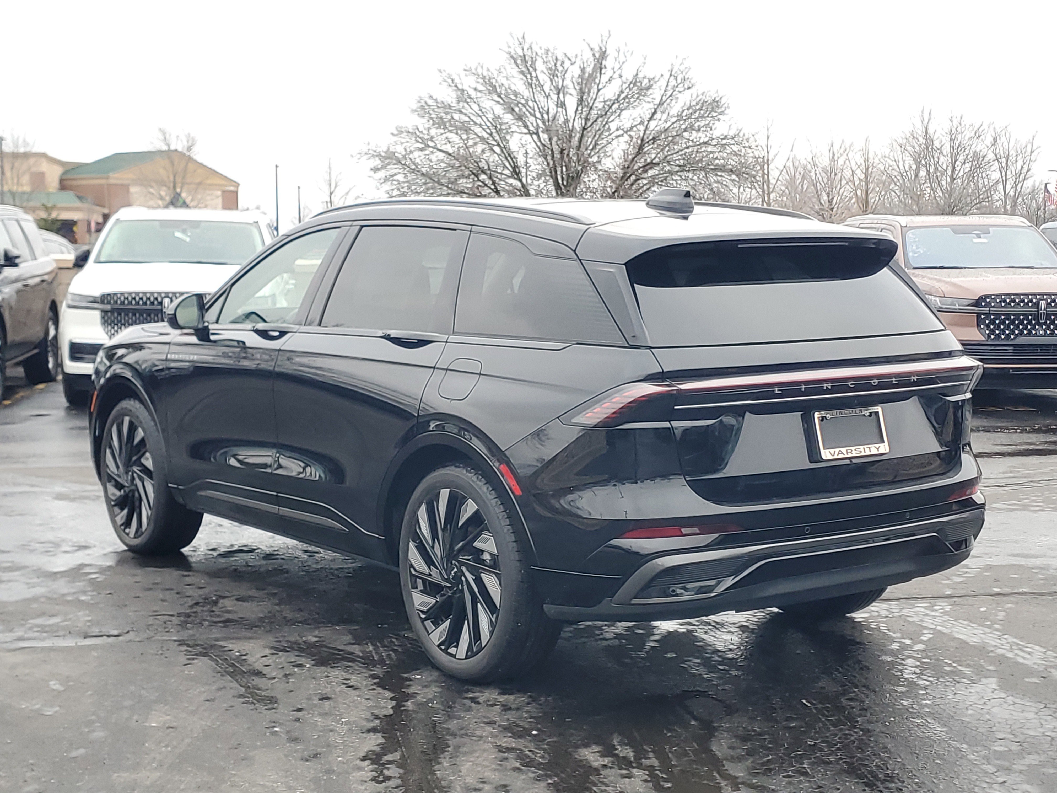New 2026 Lincoln Nautilus Reserve w/ Jet Appearance Package image 3