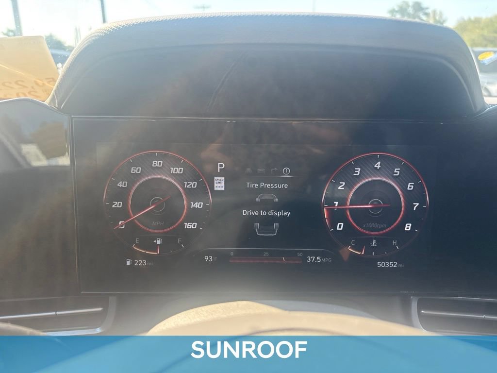 Used 2025 Hyundai Elantra SEL FWD image 19