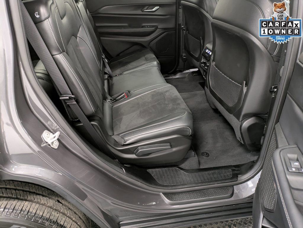 Used 2024 Jeep Grand Cherokee L Altitude image 27