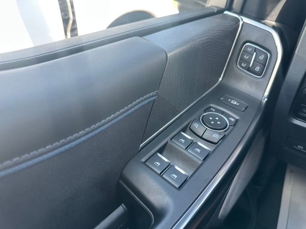 New 2025 Ford F350 Platinum image 17