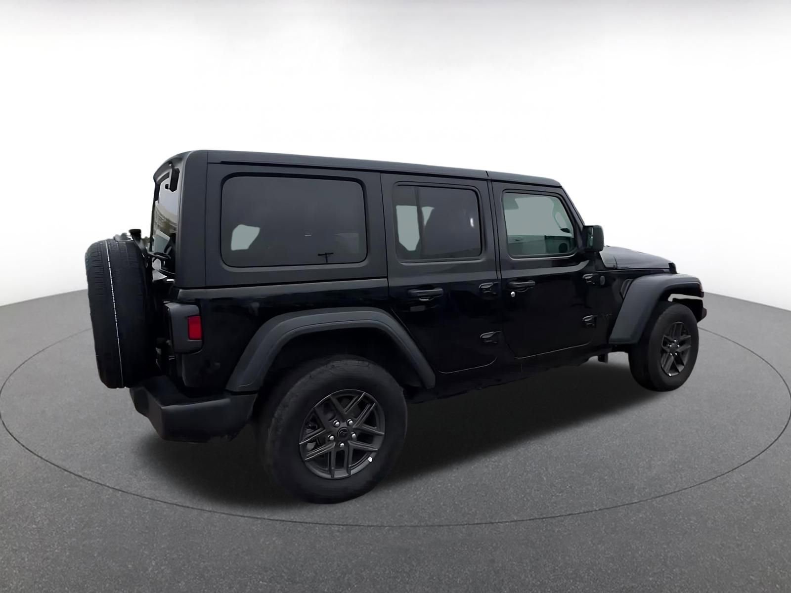 Used 2025 Jeep Wrangler Sport S image 11