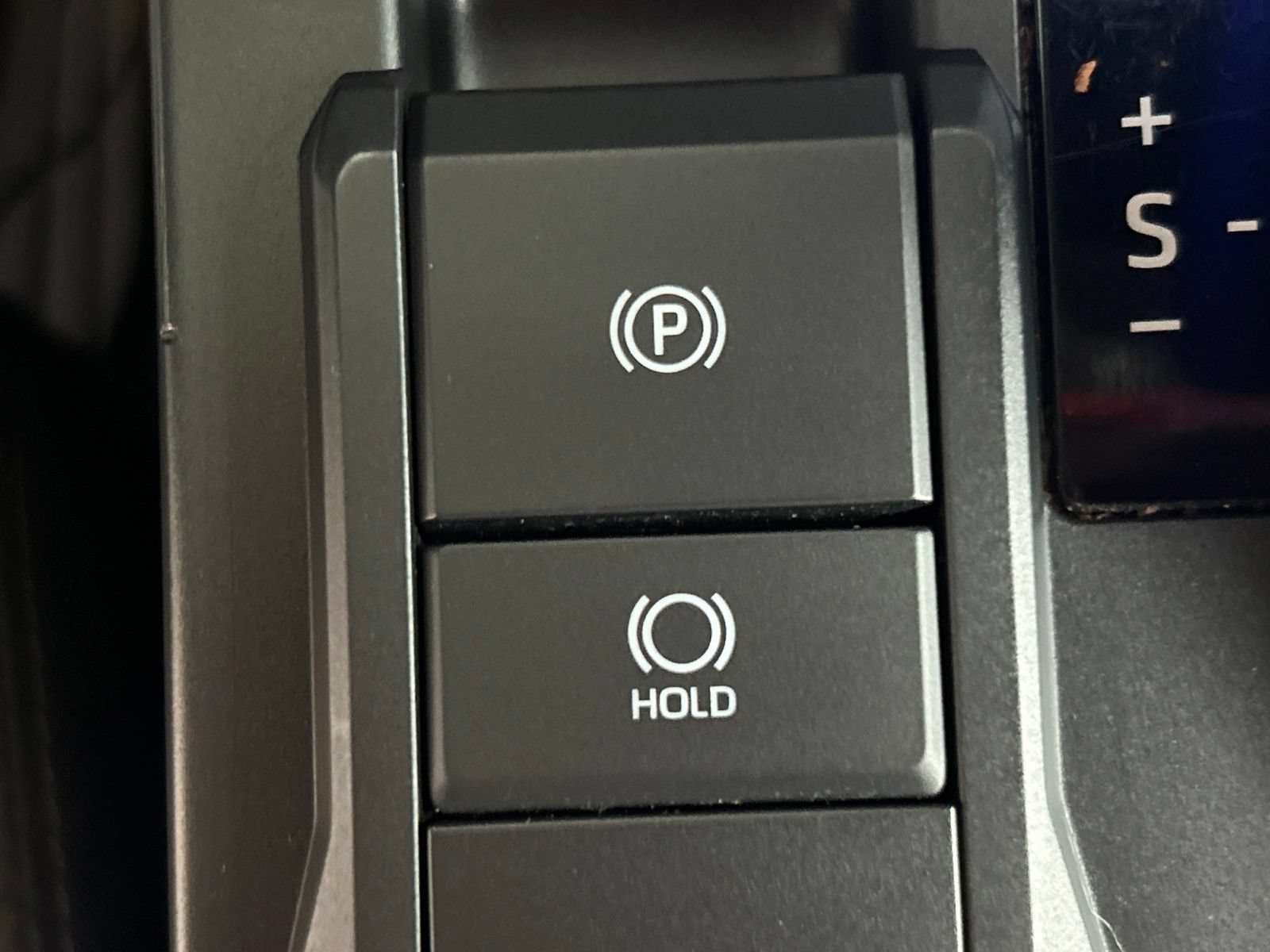 Used 2025 Toyota Tacoma SR RWD image 21