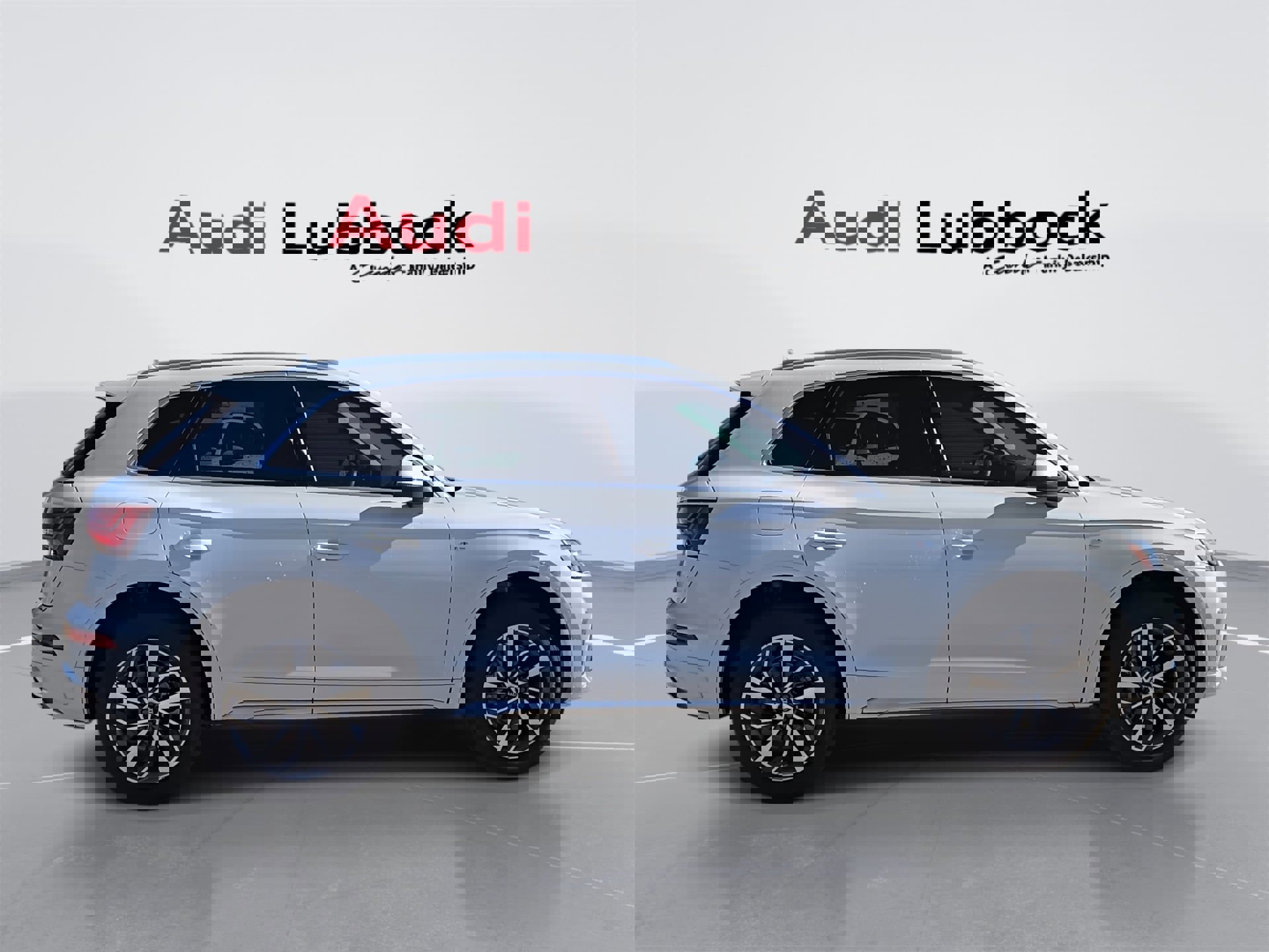 Certified 2024 Audi Q5 2.0T Premium w/ Convenience Package image 9