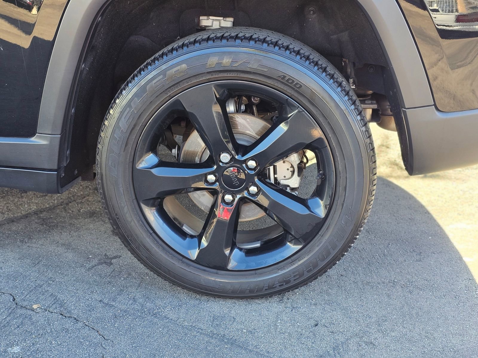 Used 2023 Jeep Grand Cherokee Altitude image 9