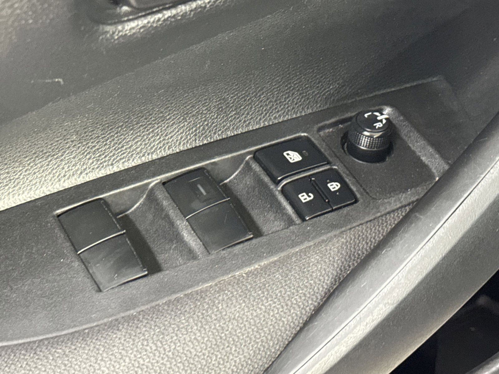 Used 2023 Toyota Corolla LE image 19