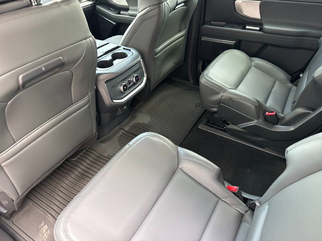 New 2027 Ford Expedition Active RWD image 11
