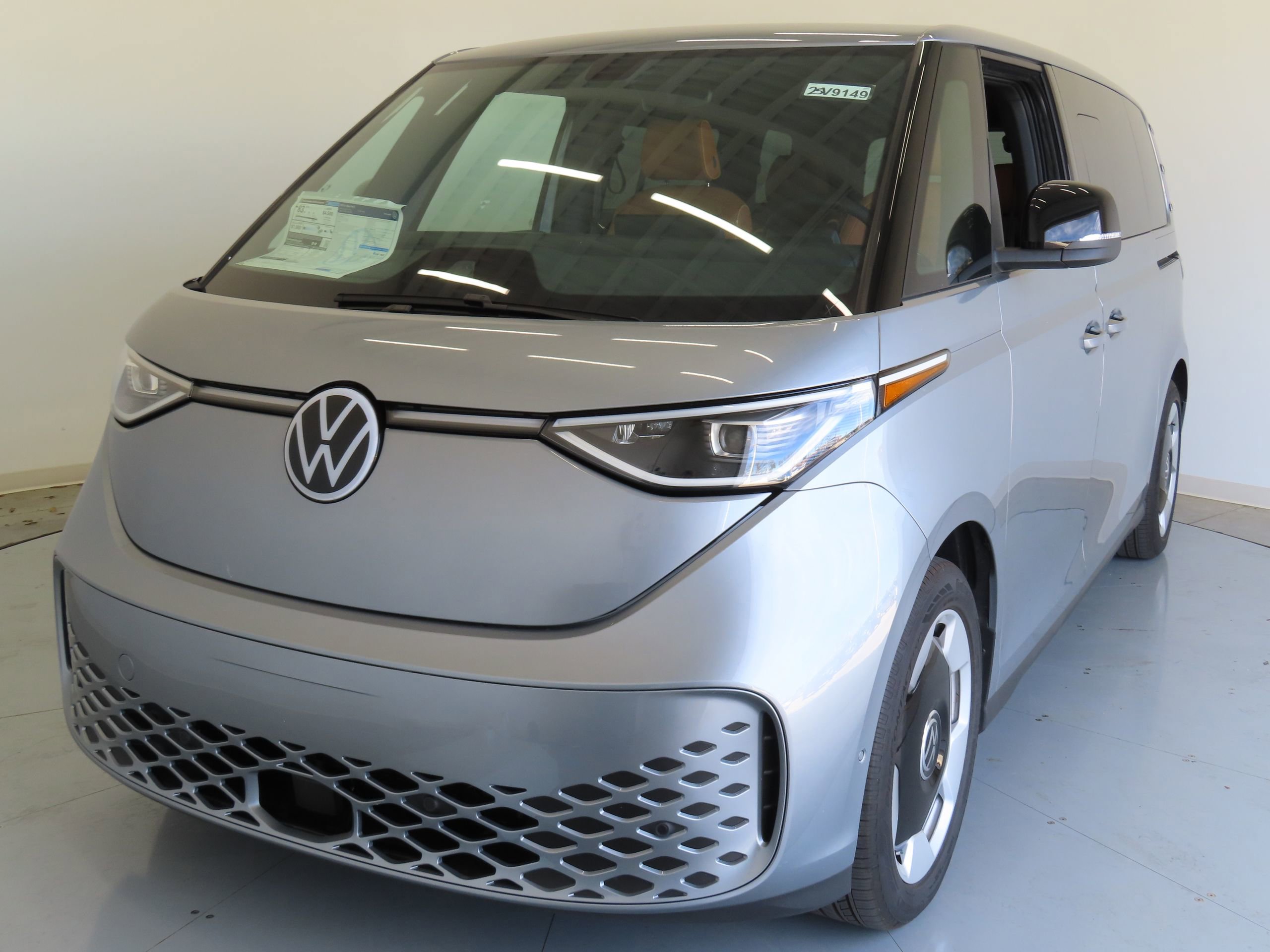 New 2025 Volkswagen ID. Buzz Pro S image 9