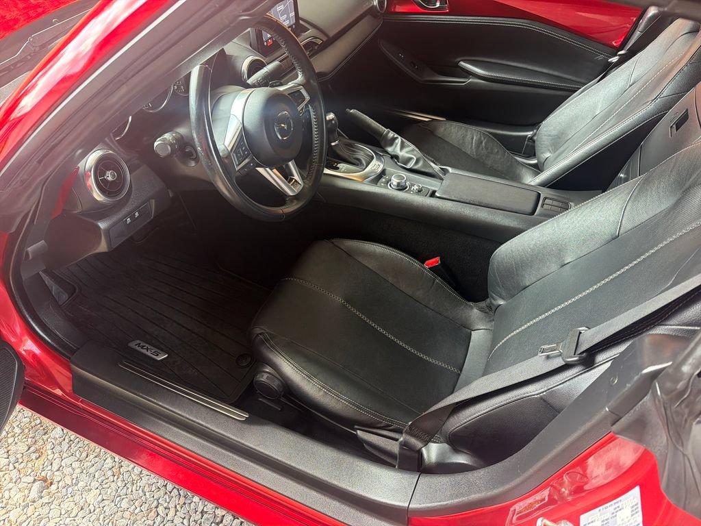 Used 2022 MAZDA MX-5 Miata RF Grand Touring w/ Weather Package RWD image 2