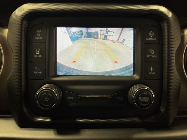 Used 2020 Jeep Wrangler Sport AWD/4WD image 25