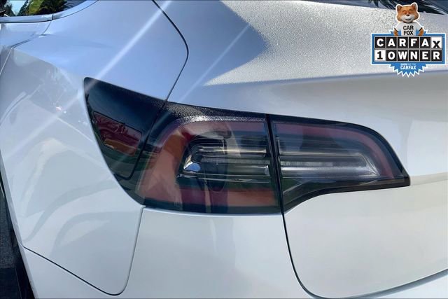 Used 2020 Tesla Model 3 Standard Range Plus image 27