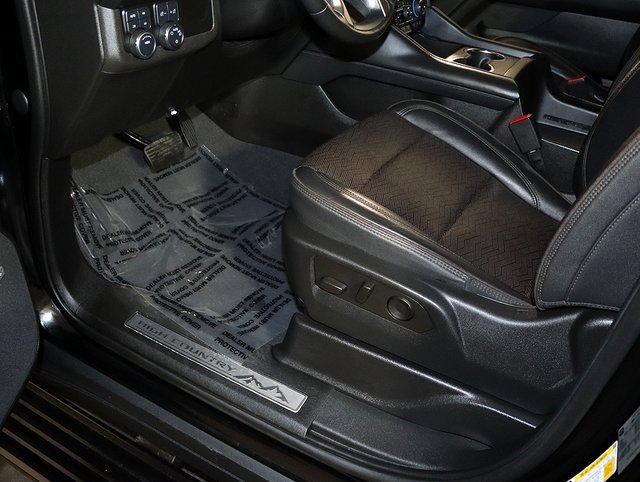 Used 2023 Chevrolet Tahoe High Country w/ Premium Package 2 image 27