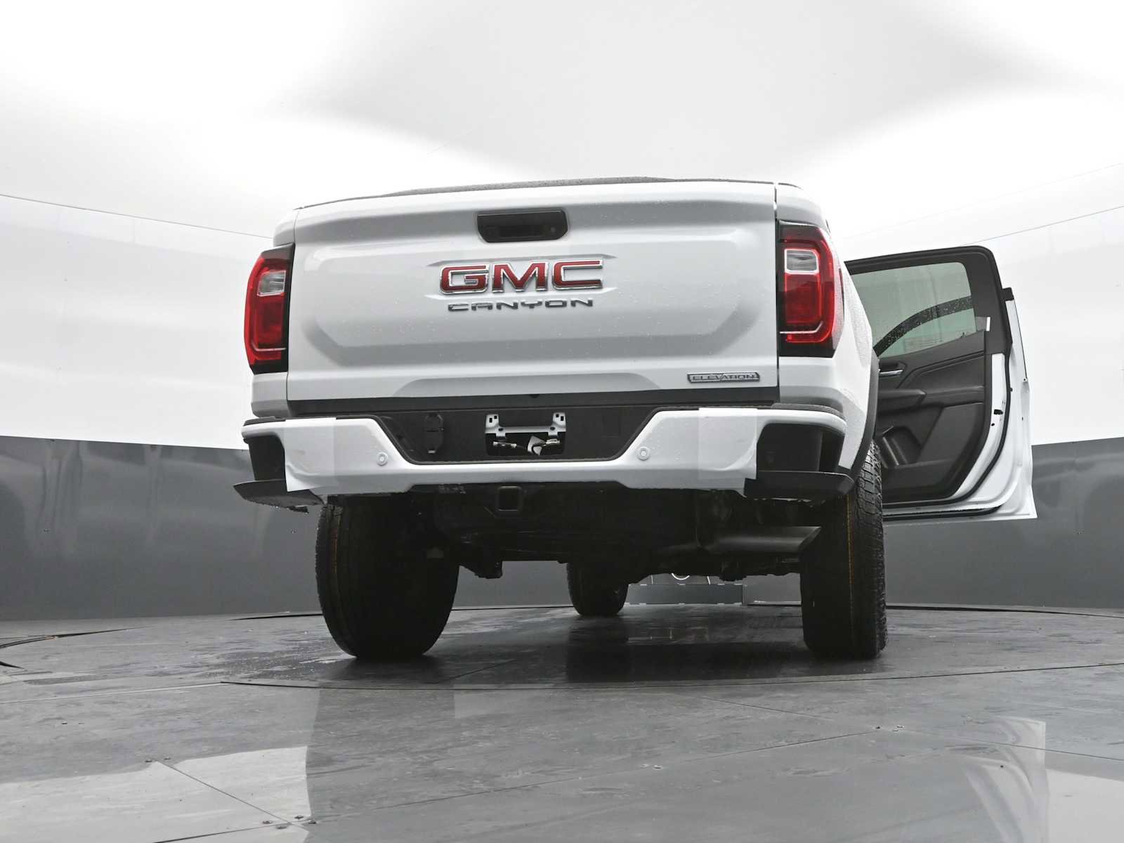 New 2026 GMC Canyon Elevation w/ Convenience Package image 47