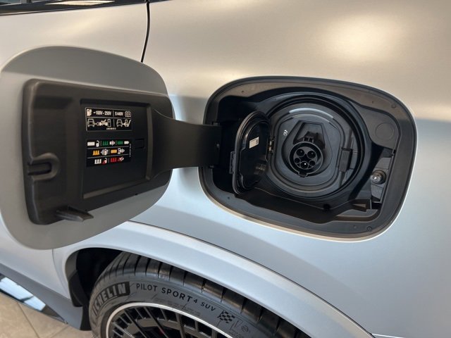 New 2025 Mercedes-Benz GLC 63 AMG S image 18