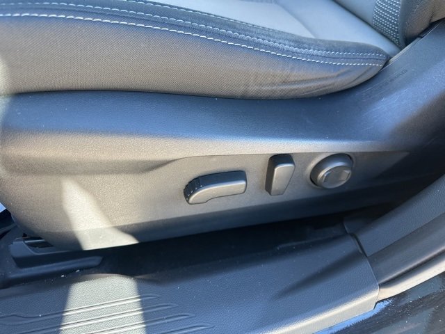 Used 2022 Subaru Outback Premium image 12