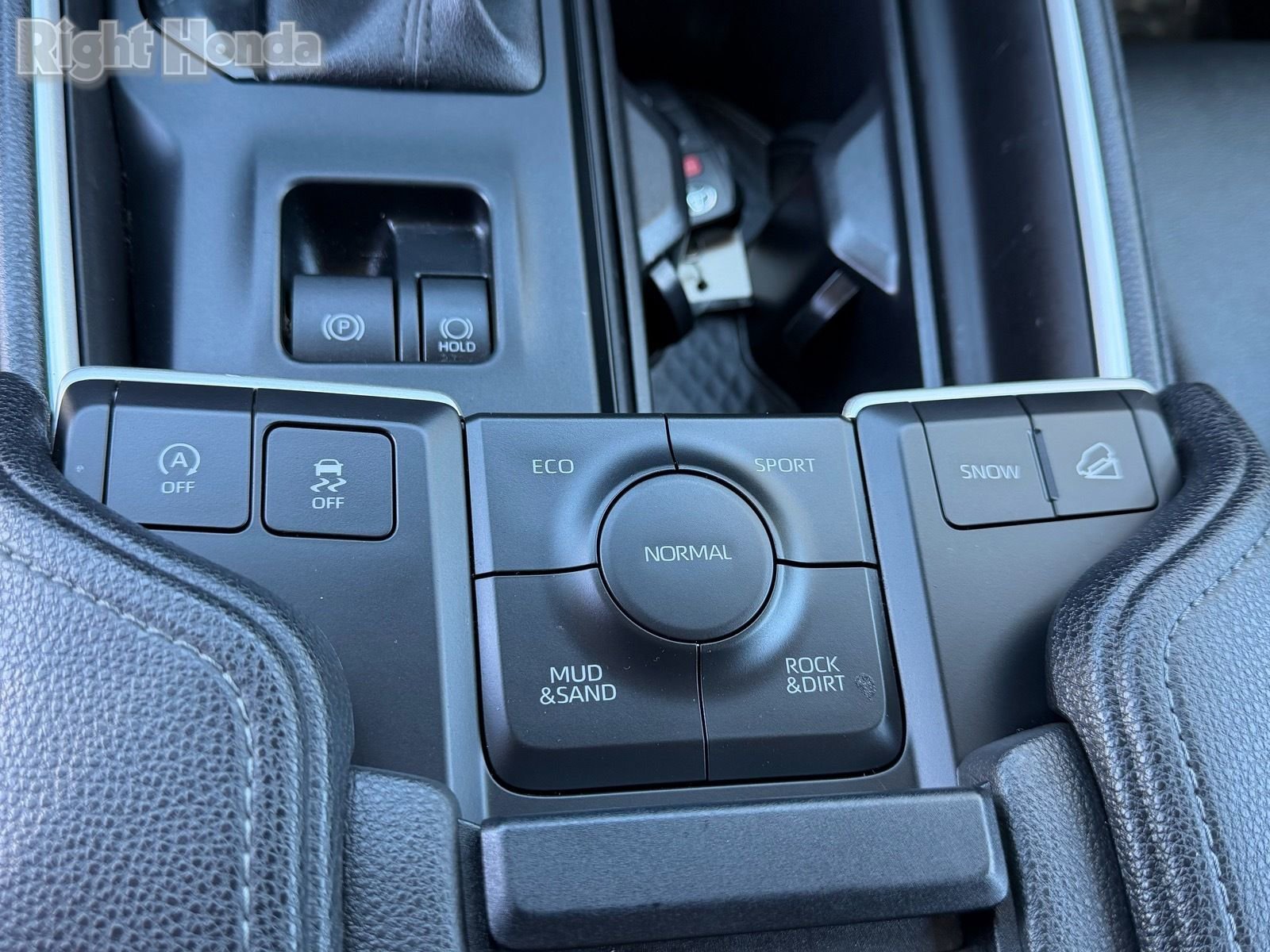 Used 2025 Toyota Grand Highlander AWD image 34