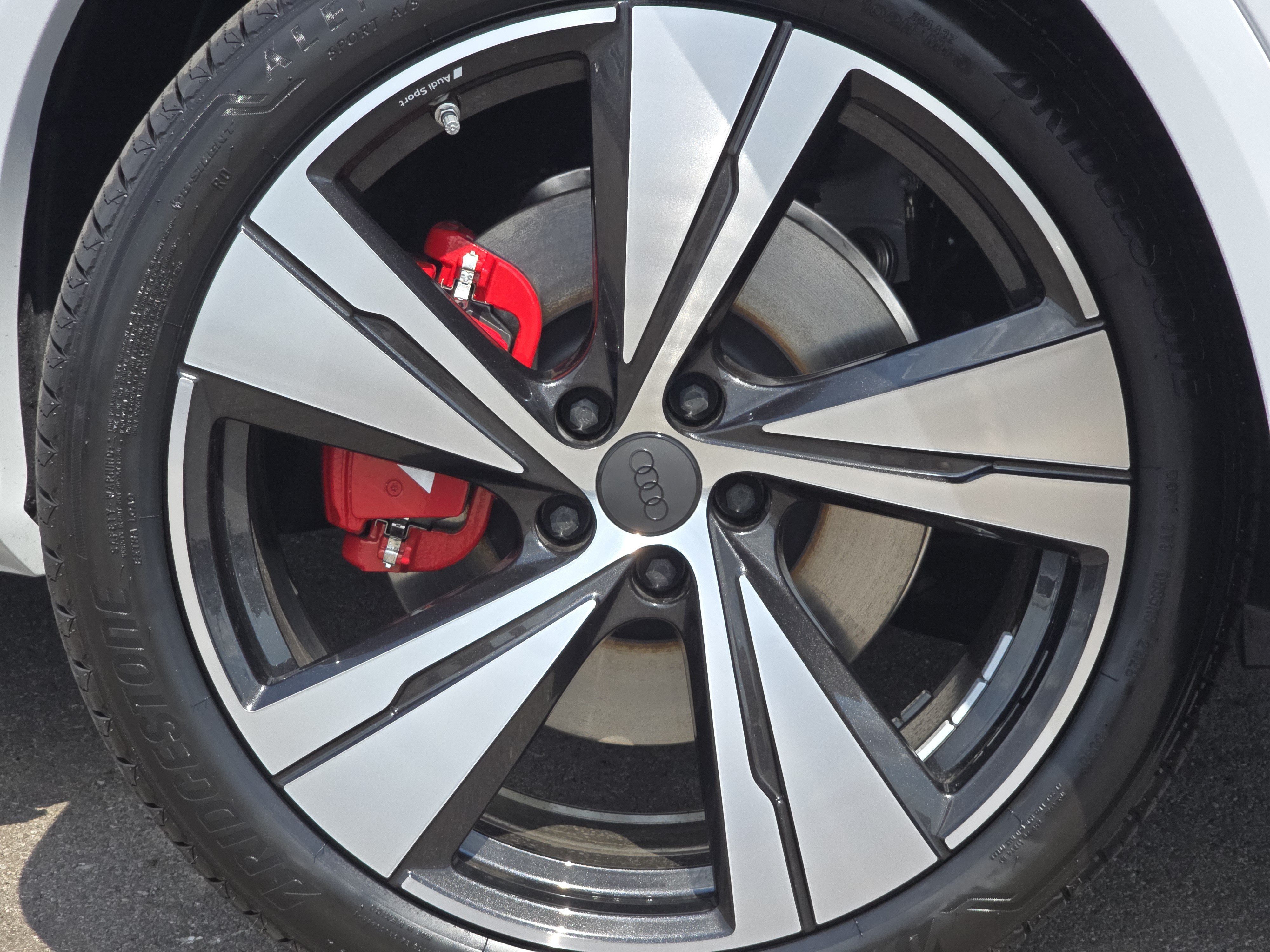 New 2026 Audi SQ5 Premium Plus AWD/4WD image 16