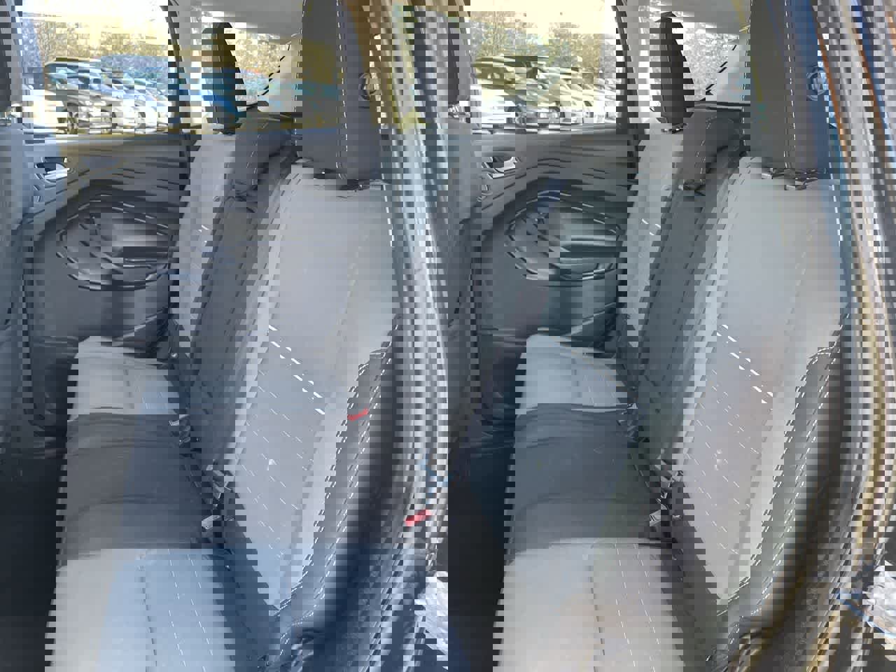 Used 2015 Ford Escape SE w/ Equipment Group 201A image 18