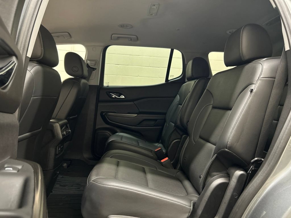 Used 2023 GMC Acadia SLT w/ Elevation Edition FWD image 8