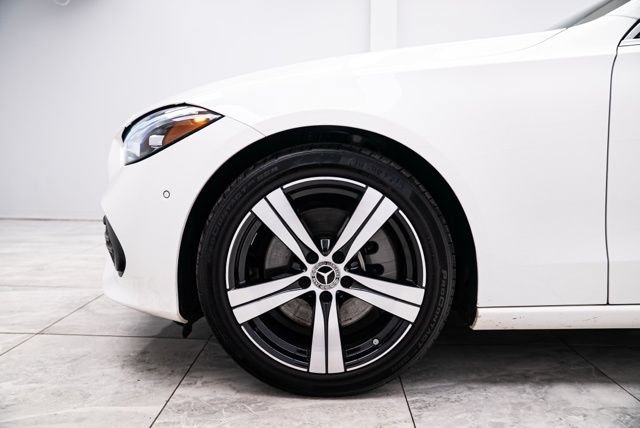 Used 2025 Mercedes-Benz C 300 4MATIC Sedan image 35