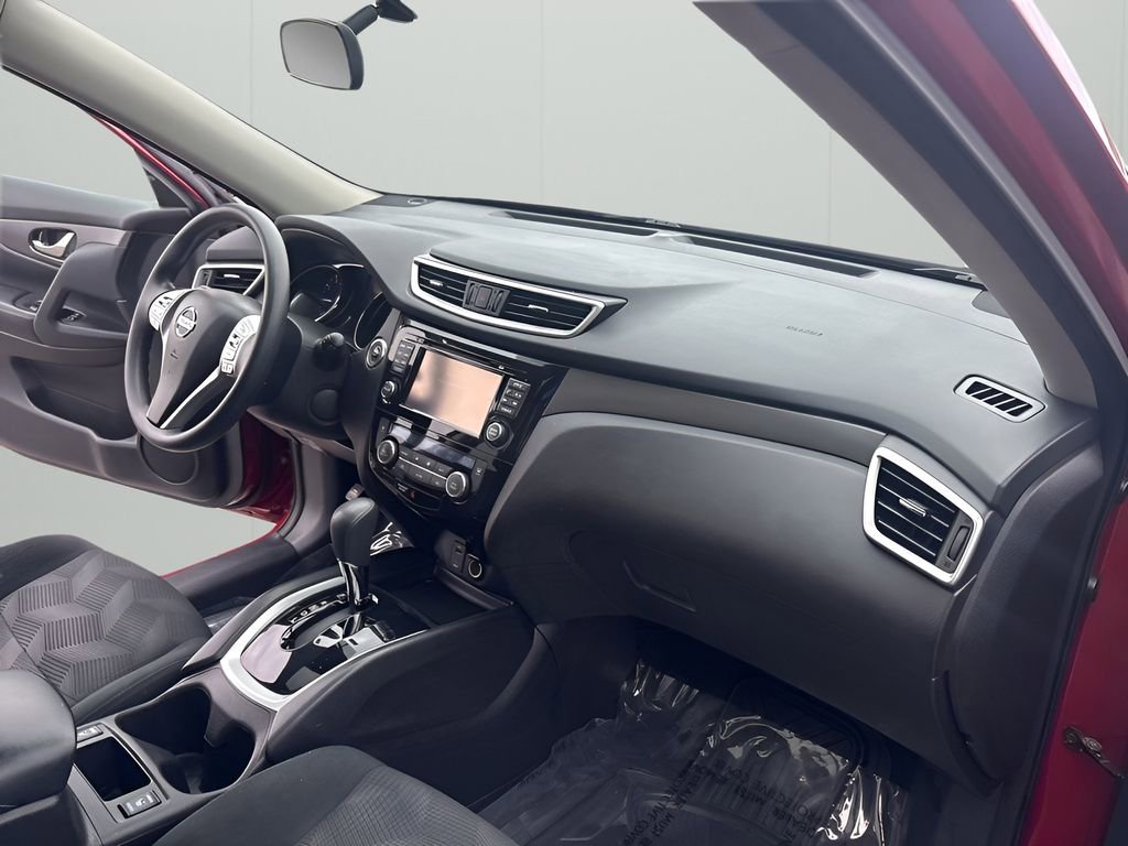 Used 2016 Nissan Rogue SV w/ SV Premium Package image 20