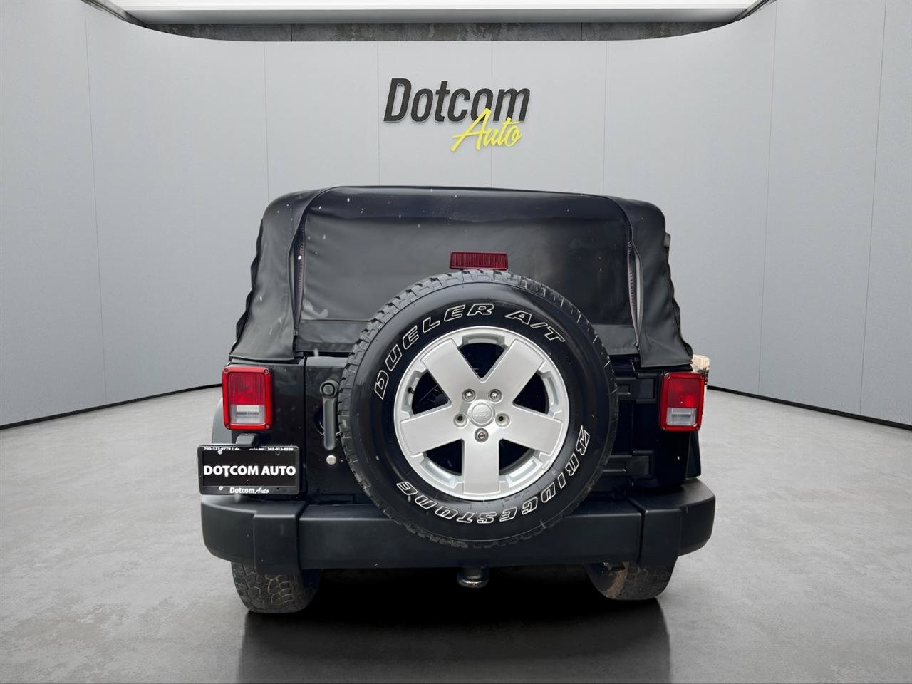 Used 2007 Jeep Wrangler Sahara AWD/4WD image 8