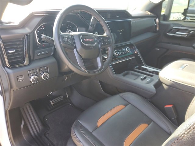 Used 2024 GMC Sierra 2500 AT4 w/ AT4 Premium Plus Package image 17