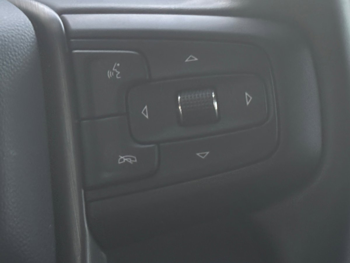 Used 2025 GMC Sierra 1500 AT4 w/ AT4 Premium Package image 13