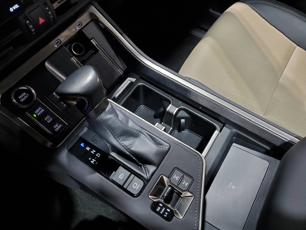 Used 2024 Lexus GX 550 AWD/4WD image 36