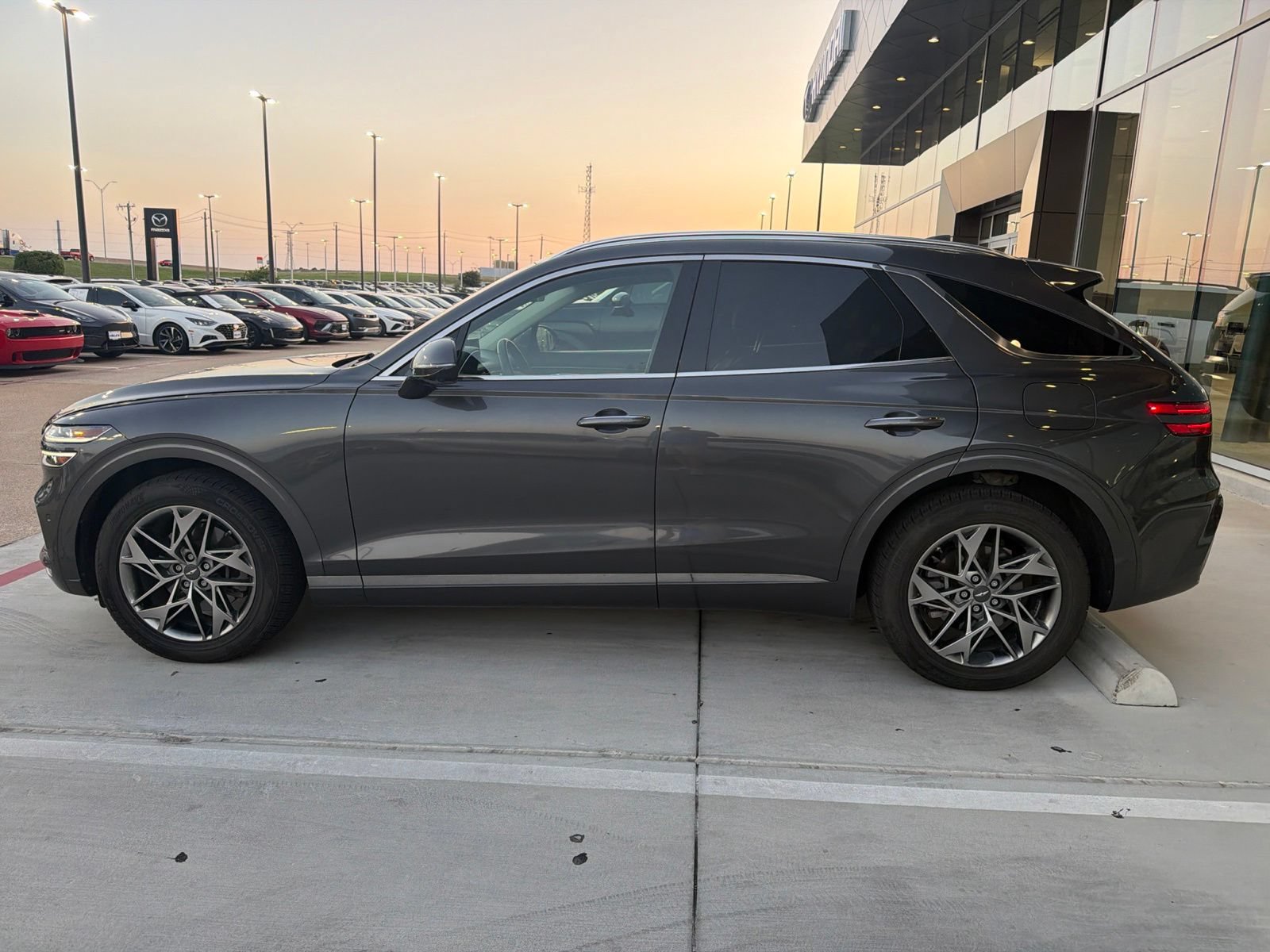 Used 2022 Genesis GV70 2.5T w/ Advanced Package AWD/4WD image 8