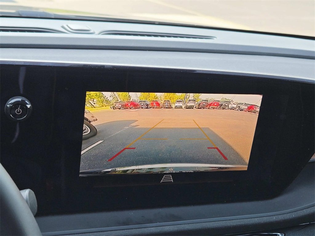 New 2025 Buick Envista Avenir image 24