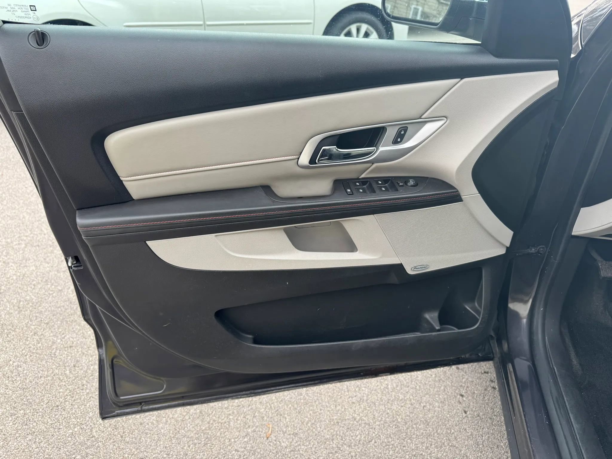 Used 2015 GMC Terrain SLT w/ Chrome Edition image 14