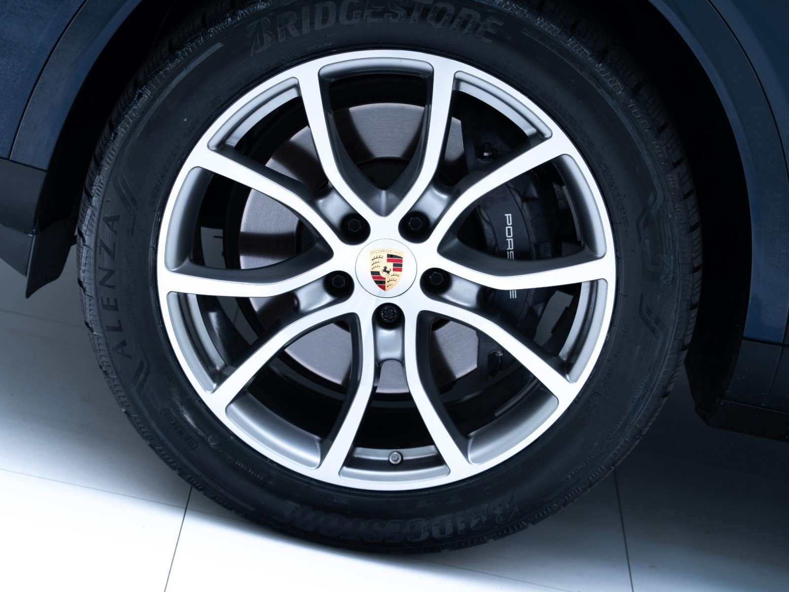 Certified 2024 Porsche Cayenne image 12