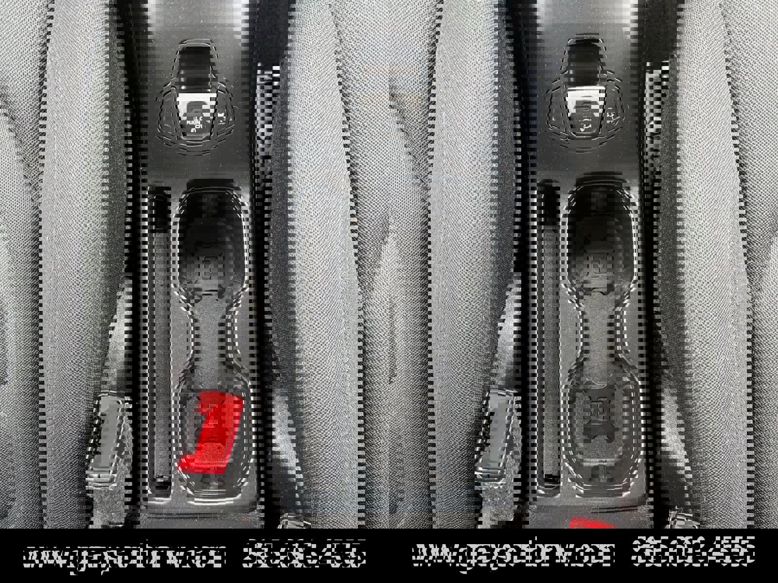 Used 2020 Jeep Renegade Latitude w/ Cold Weather Group image 18