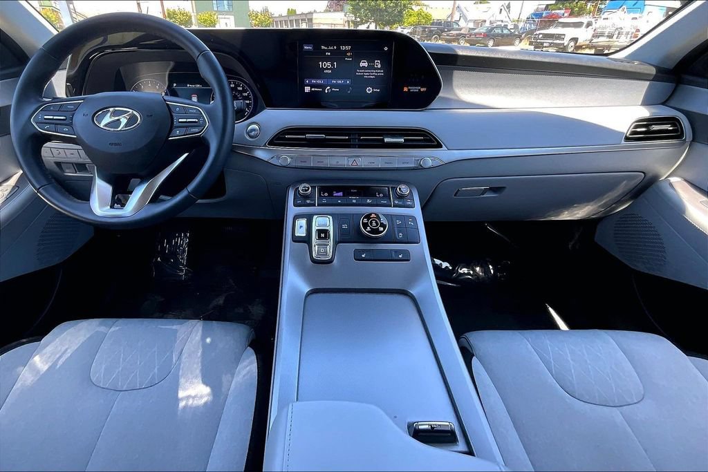 Used 2021 Hyundai Palisade SEL w/ Convenience Package AWD/4WD image 16