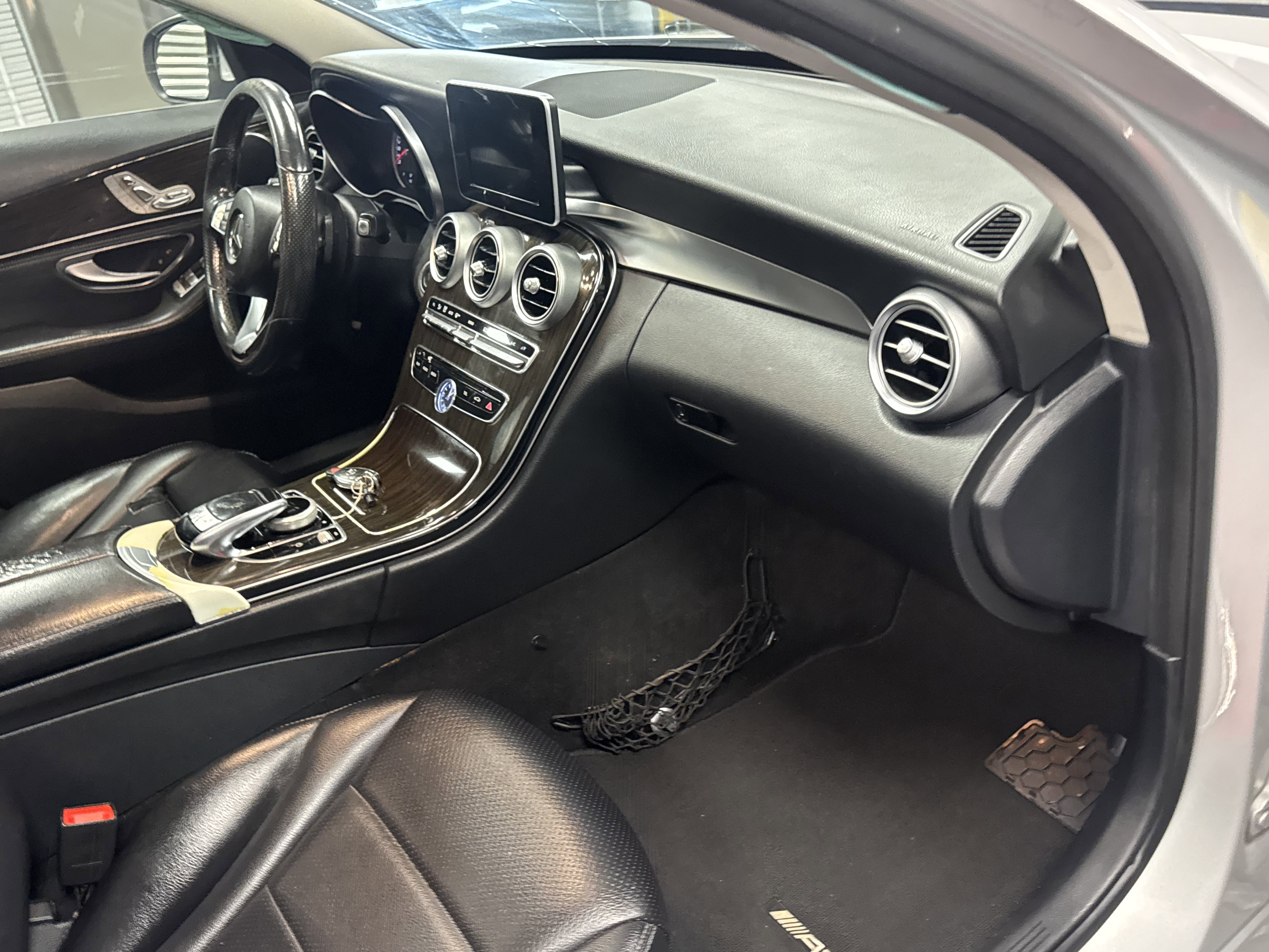 Used 2015 Mercedes-Benz C 300 Sedan image 11