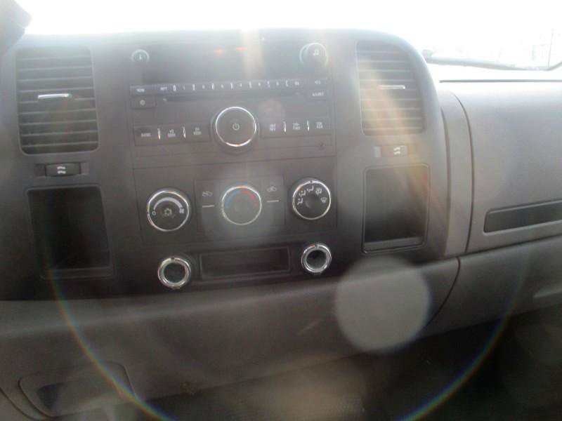 Used 2007 Chevrolet Silverado 2500 W/T AWD/4WD image 11