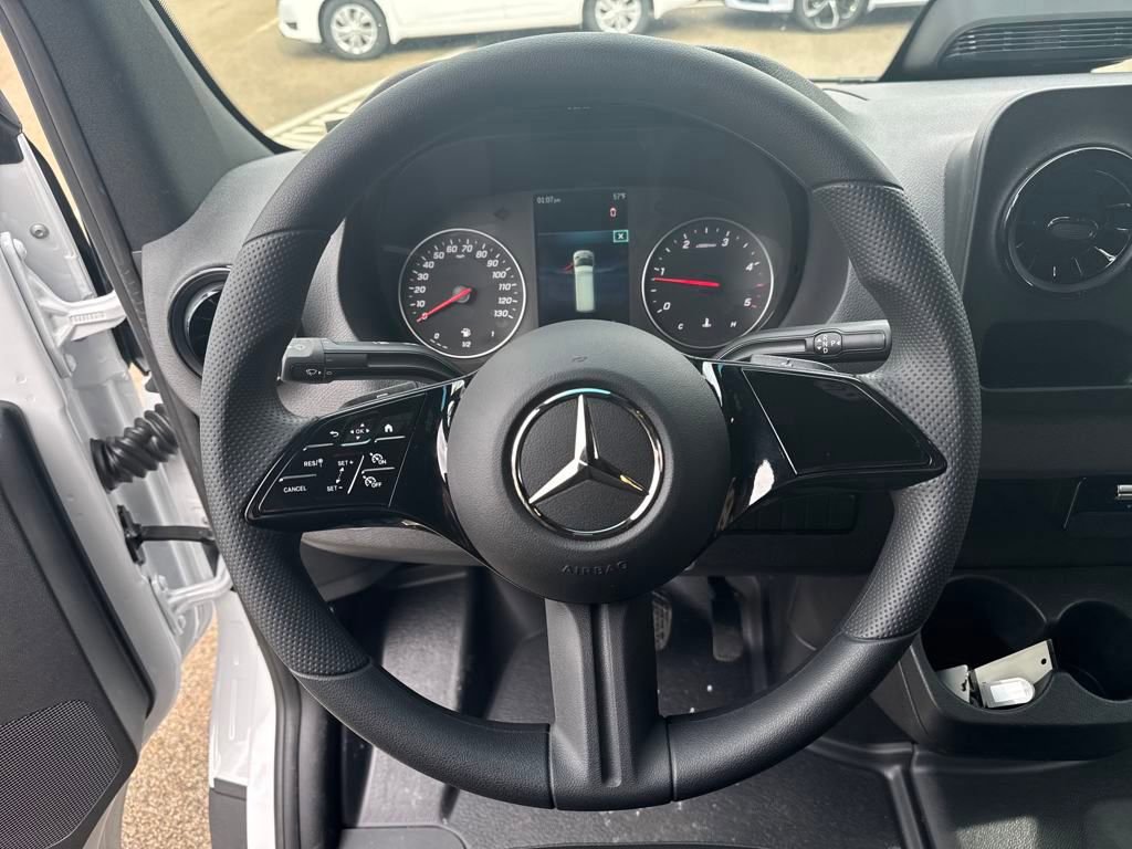 New 2025 Mercedes-Benz Sprinter 2500 image 14